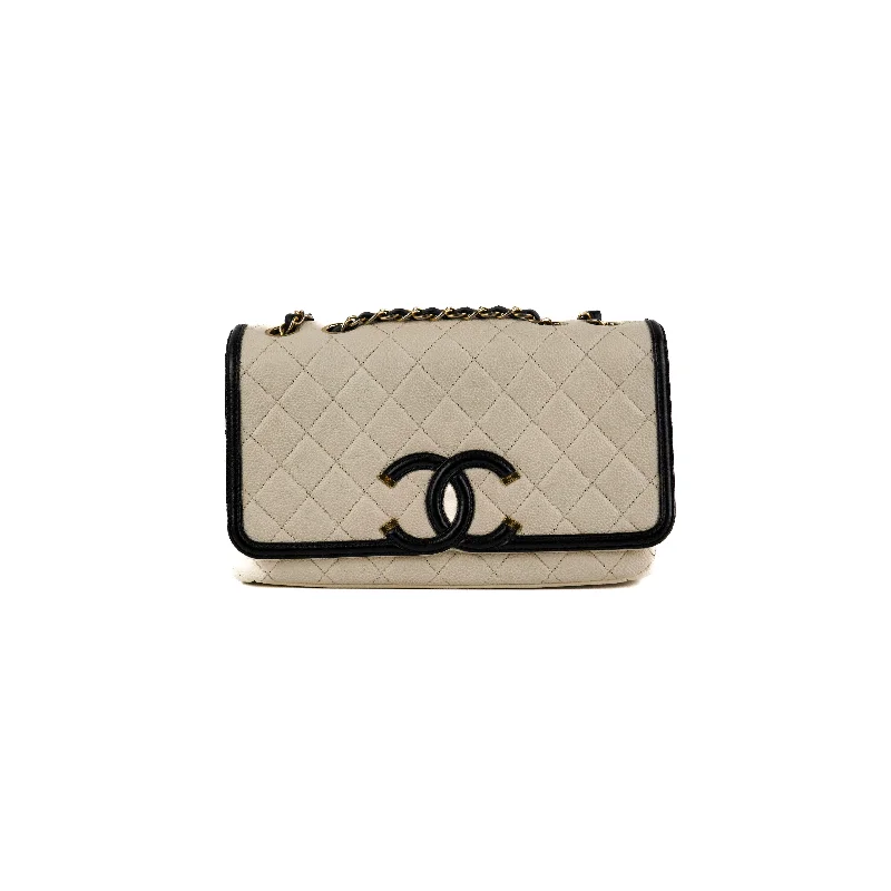 Chanel Filigree Caviar Flap Cream